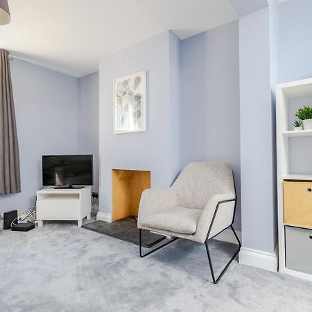Modern And Stylish 2 Bedroom House In Brighton Eksteriør billede